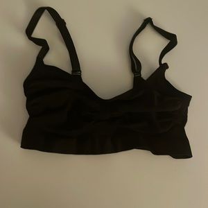 Skims shape wear bra black brand new